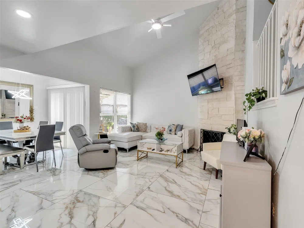 12321 Corona Lane Houston, TX 77072