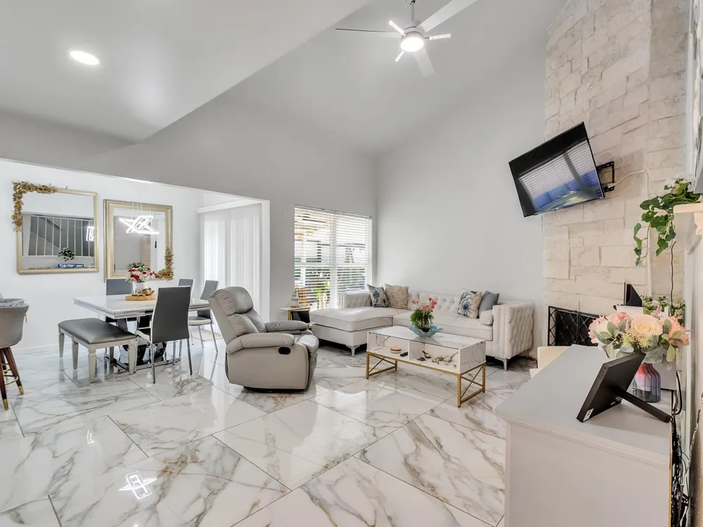 12321 Corona Lane Houston, TX 77072