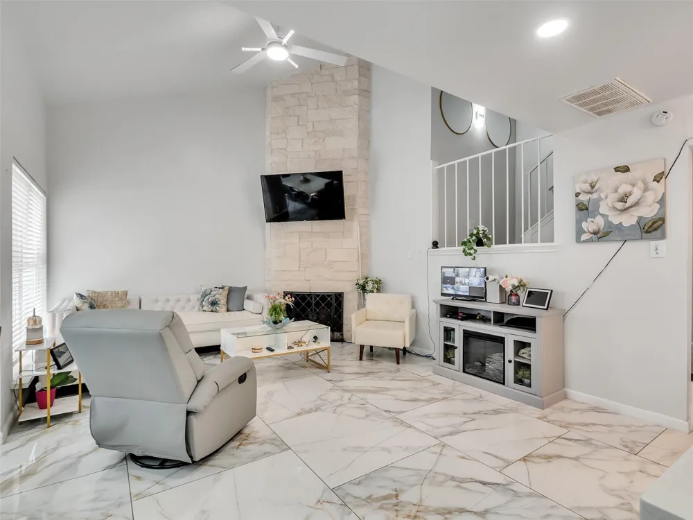 12321 Corona Lane Houston, TX 77072