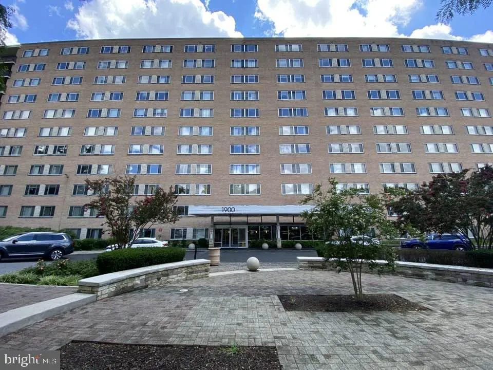 1900 LYTTONSVILLE ROAD #914 Silver Spring, MD 20910
