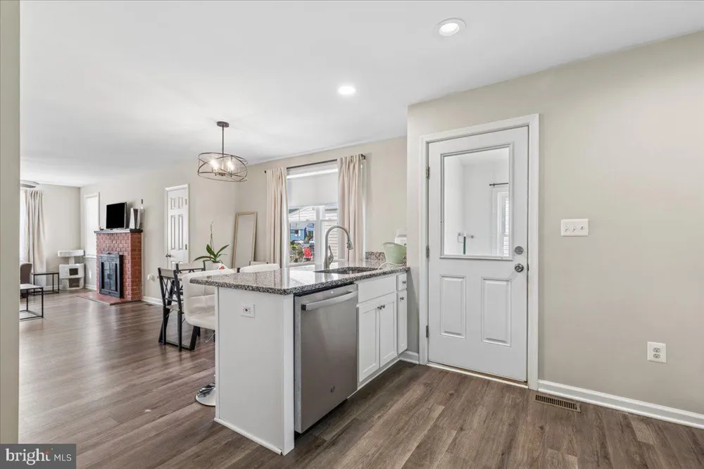 6307 EASTERN PARKWAY Baltimore, MD 21214