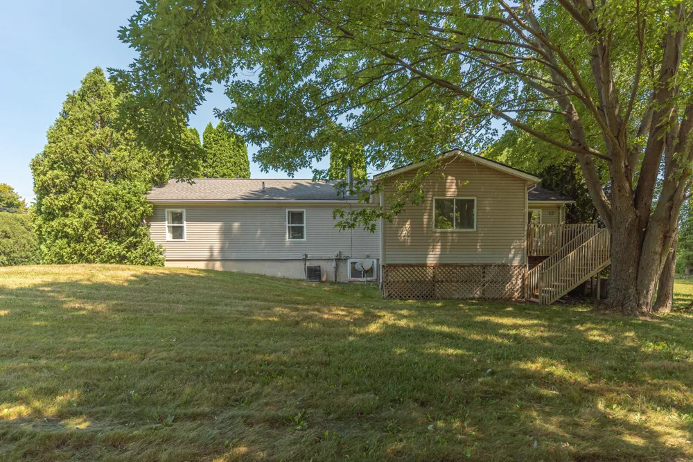 8002 Willow Road Milan, MI 48160