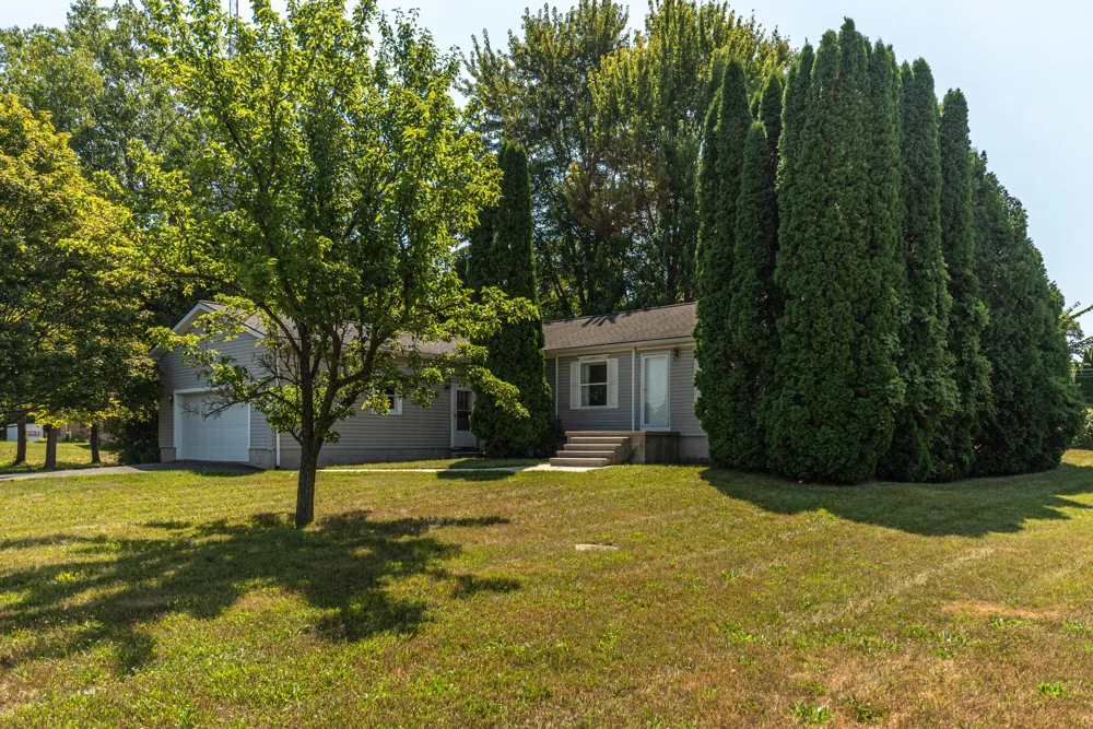 8002 Willow Road Milan, MI 48160