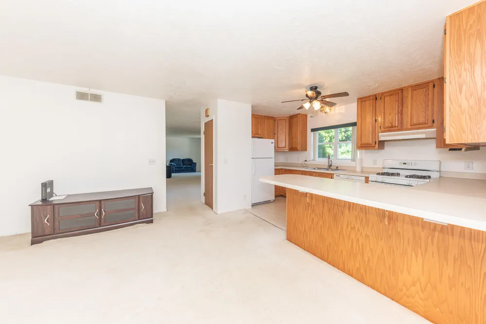 8002 Willow Road Milan, MI 48160