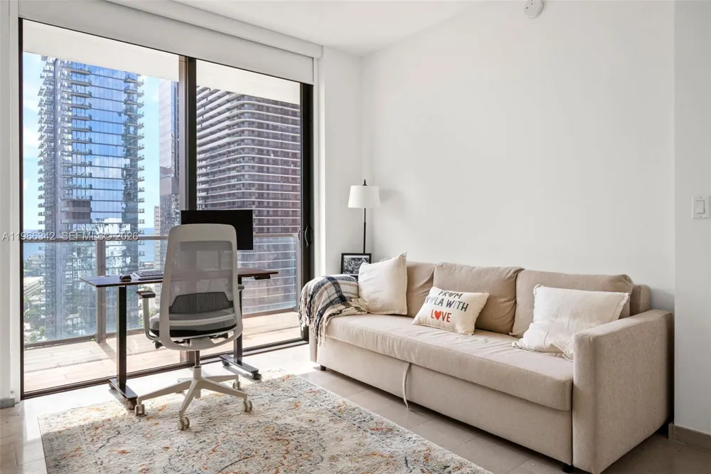 88 SW 7th St #2105 Miami, FL 33130