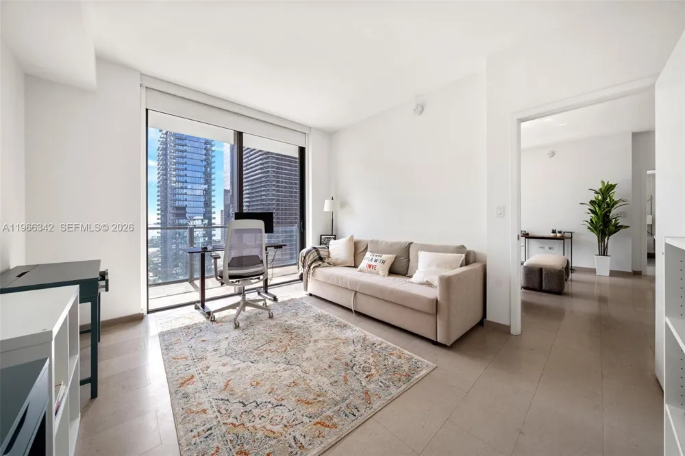 88 SW 7th St #2105 Miami, FL 33130