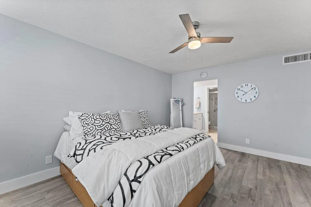 910 Dogwood Drive #444 Delray Beach, FL 33483