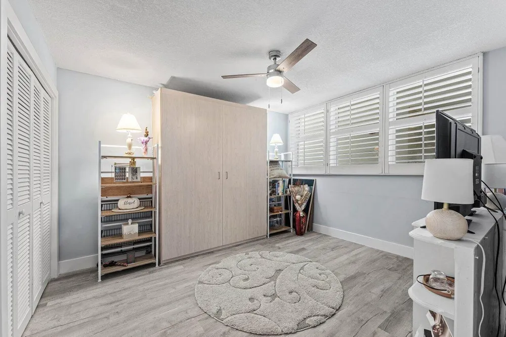 910 Dogwood Drive #444 Delray Beach, FL 33483