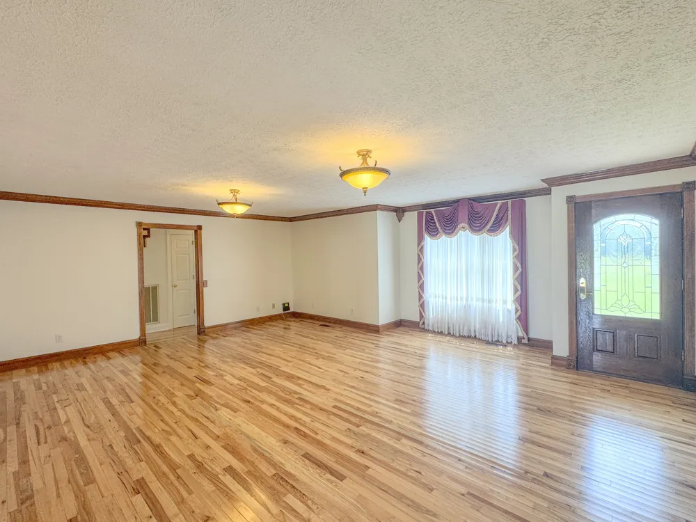 6606 Highway 52 W Lafayette, TN 37083