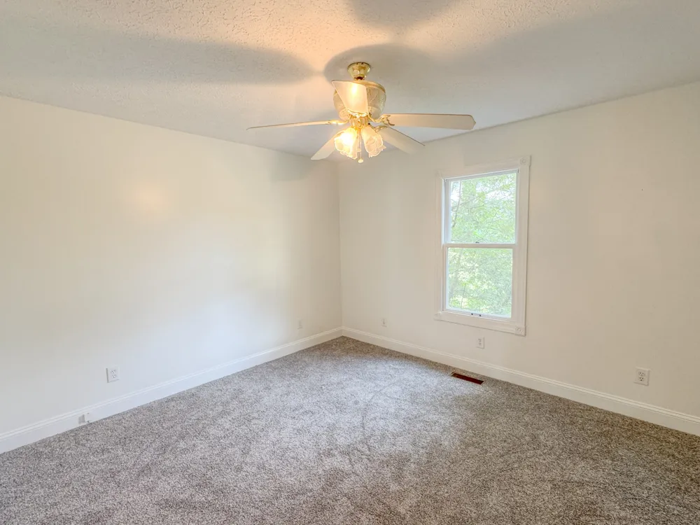 6606 Highway 52 W Lafayette, TN 37083