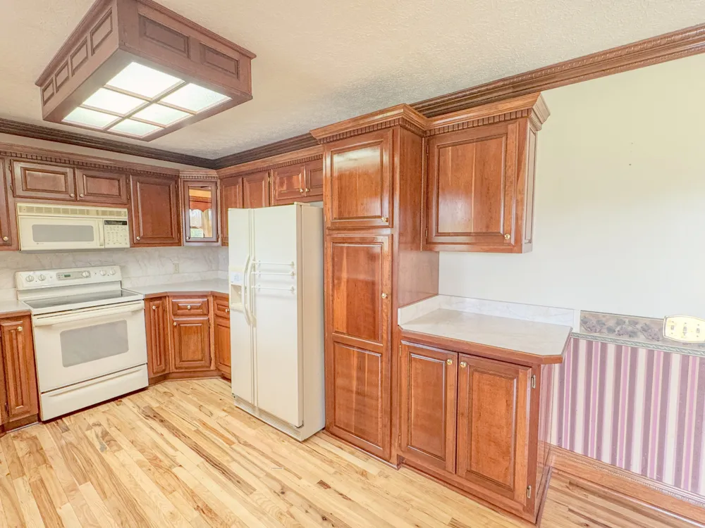6606 Highway 52 W Lafayette, TN 37083