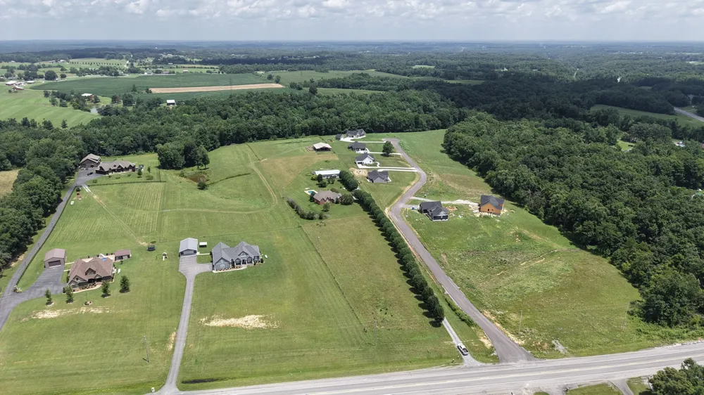 6606 Highway 52 W Lafayette, TN 37083