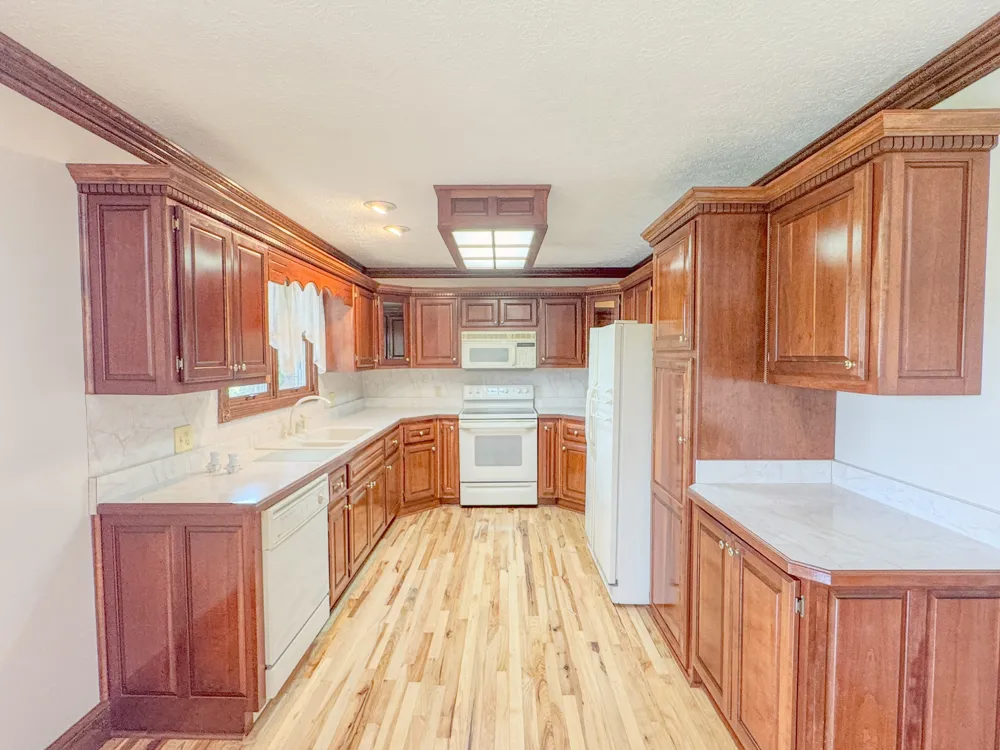 6606 Highway 52 W Lafayette, TN 37083