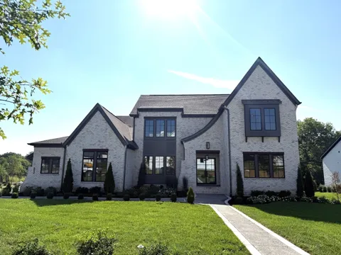 6108 St Charles Dr