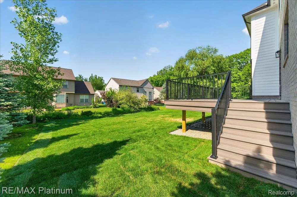 1309 Walloon Way Orion Charter Township, MI 48360