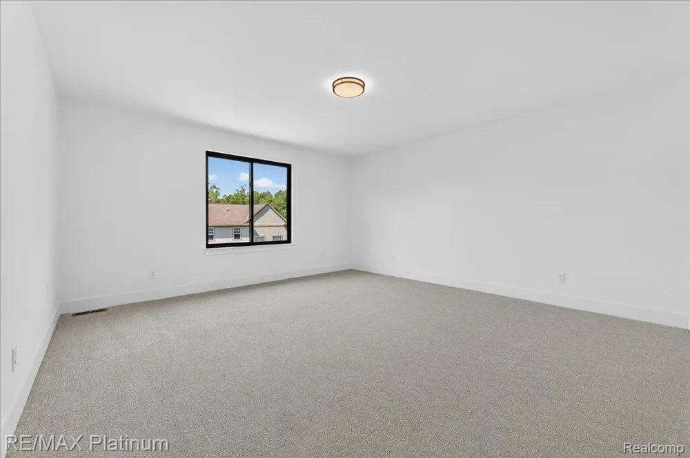 1309 Walloon Way Orion Charter Township, MI 48360