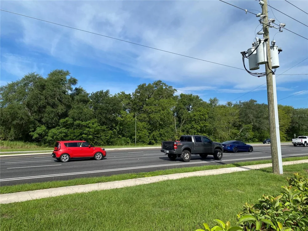 524 S HIGHWAY 27/441 Lady Lake, FL 32159