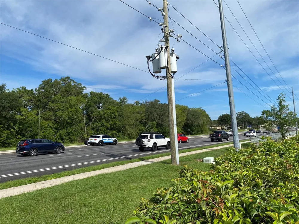 524 S HIGHWAY 27/441 Lady Lake, FL 32159