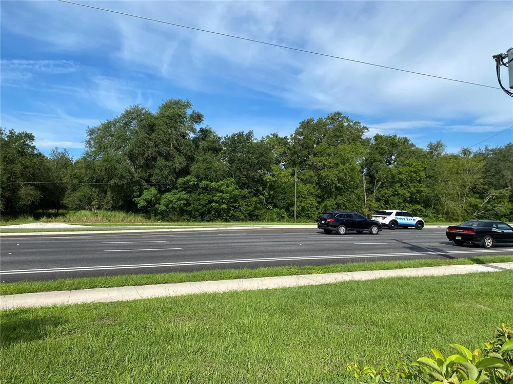 524 S HIGHWAY 27/441 Lady Lake, FL 32159