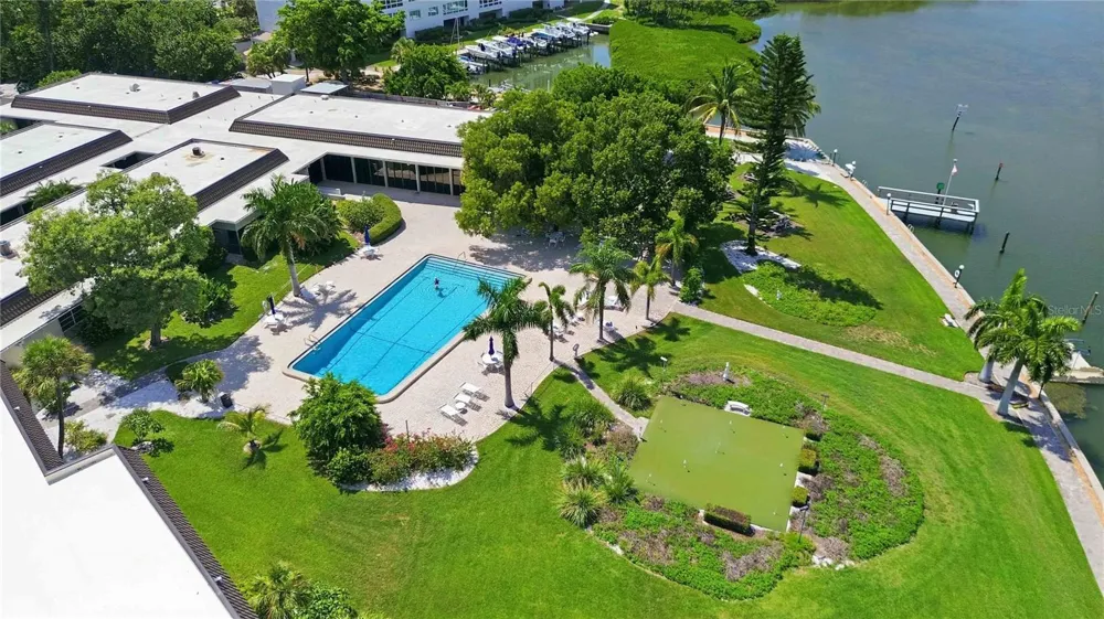 4340 FALMOUTH DRIVE #104 Longboat Key, FL 34228