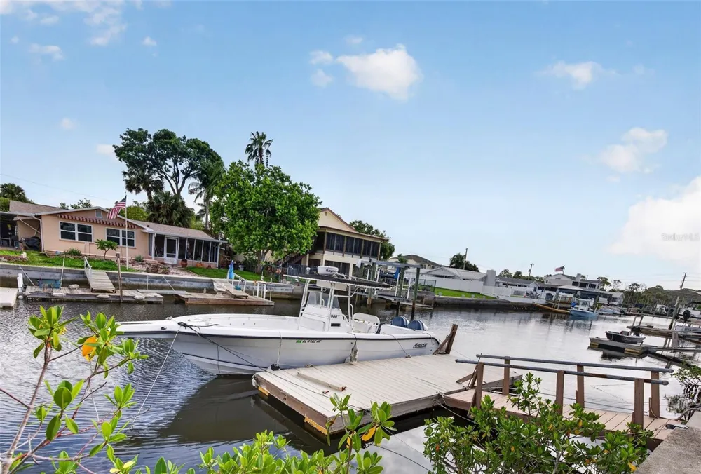 7611 MAKO DRIVE Hudson, FL 34667