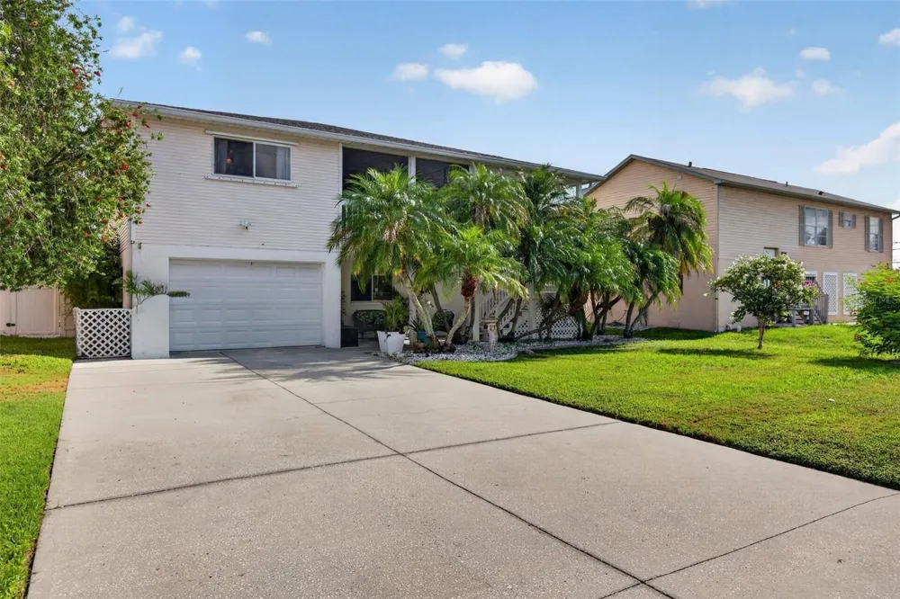 7611 MAKO DRIVE Hudson, FL 34667