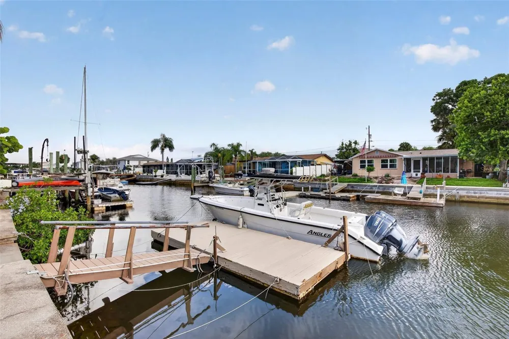 7611 MAKO DRIVE Hudson, FL 34667