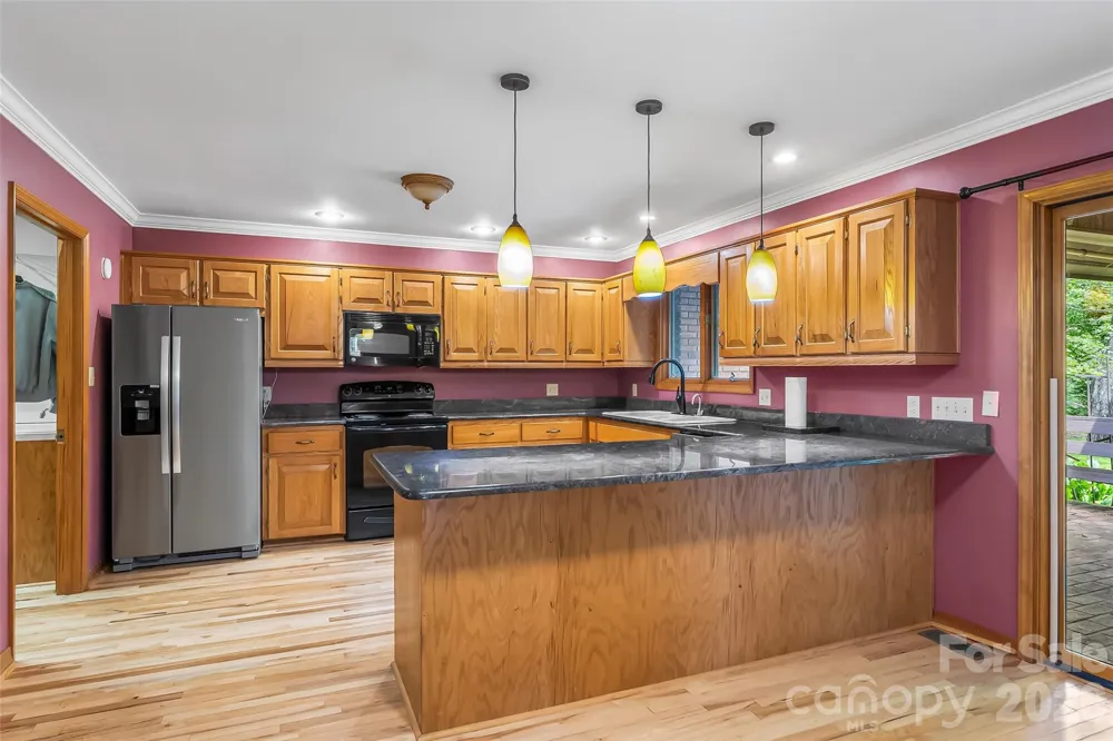 60 Monte Vista Drive Waynesville, NC 28786