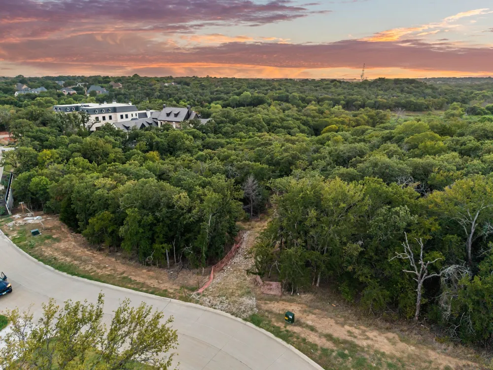 3300 Hidden Trail Court Southlake, TX 76092