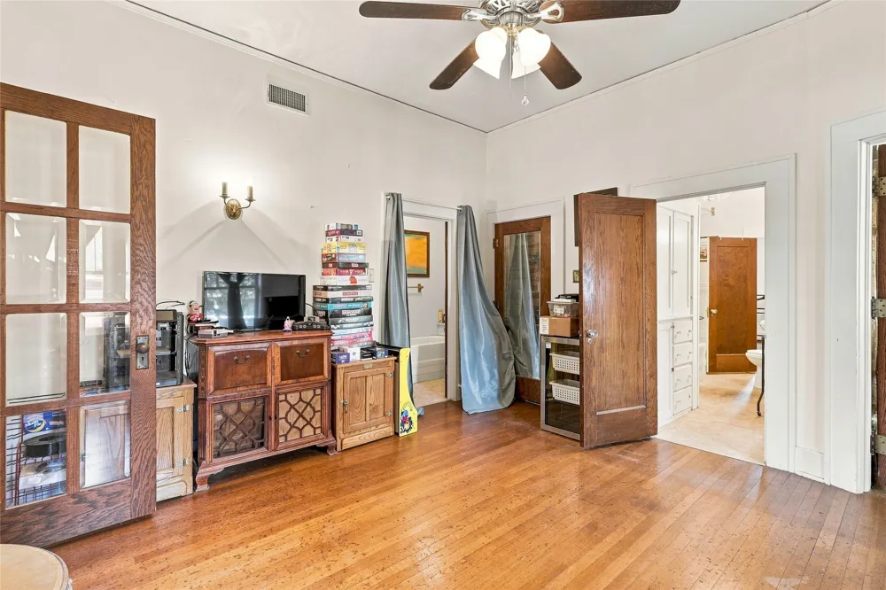 701 Pecan Street Honey Grove, TX 75446