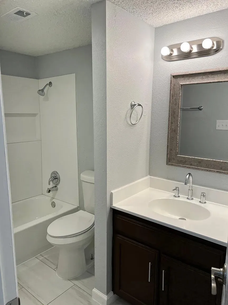711 Harbour Town Drive #3 Lake Dallas, TX 75065