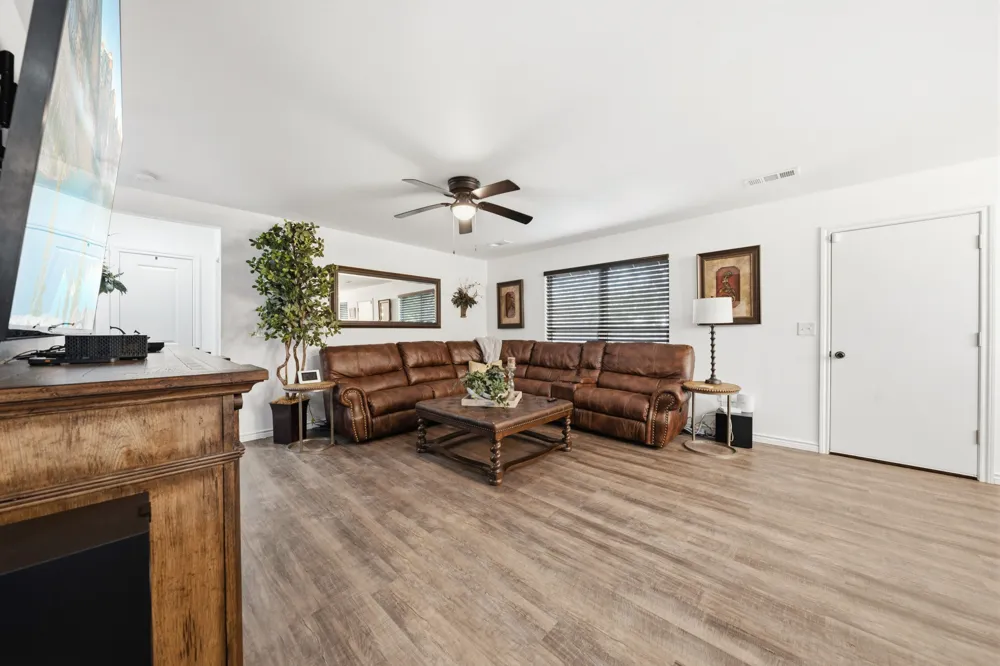 100 Hoover Avenue Whitney, TX 76692
