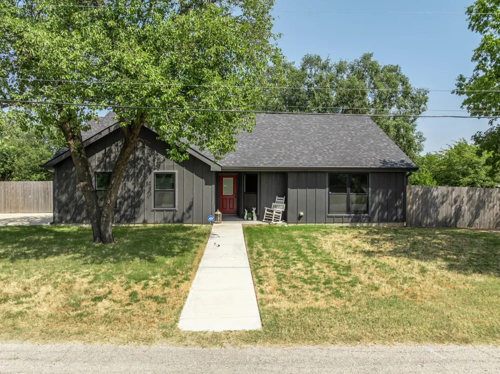 100 Hoover Avenue Whitney, TX 76692