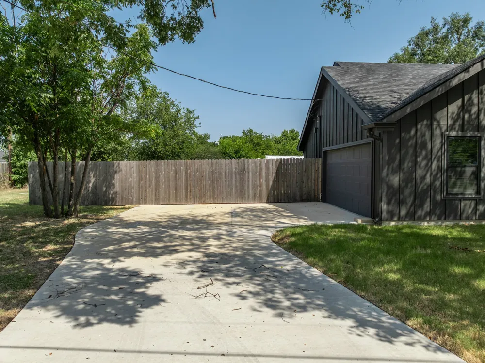 100 Hoover Avenue Whitney, TX 76692