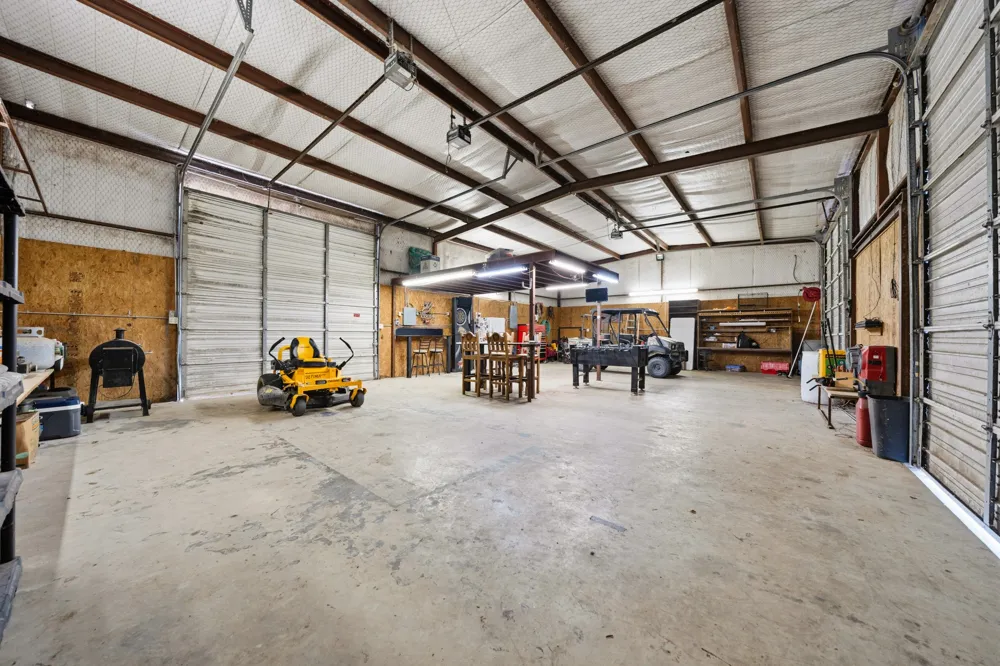 900 E Chad Street Whitney, TX 76692