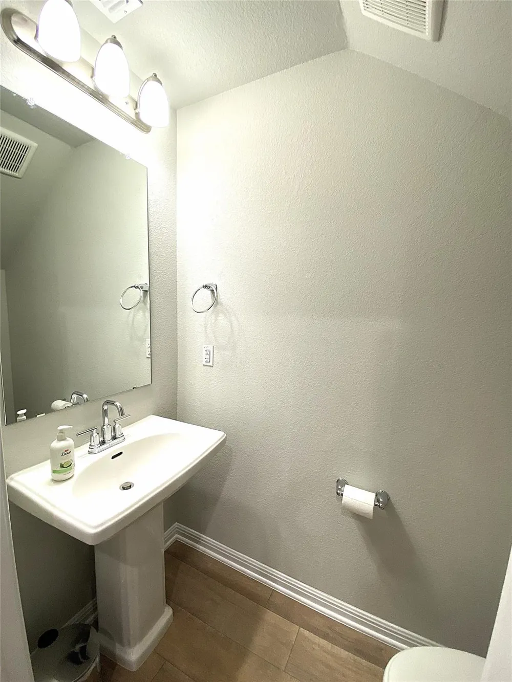 9015 Cattle Baron Path #1802 Austin, TX 78747