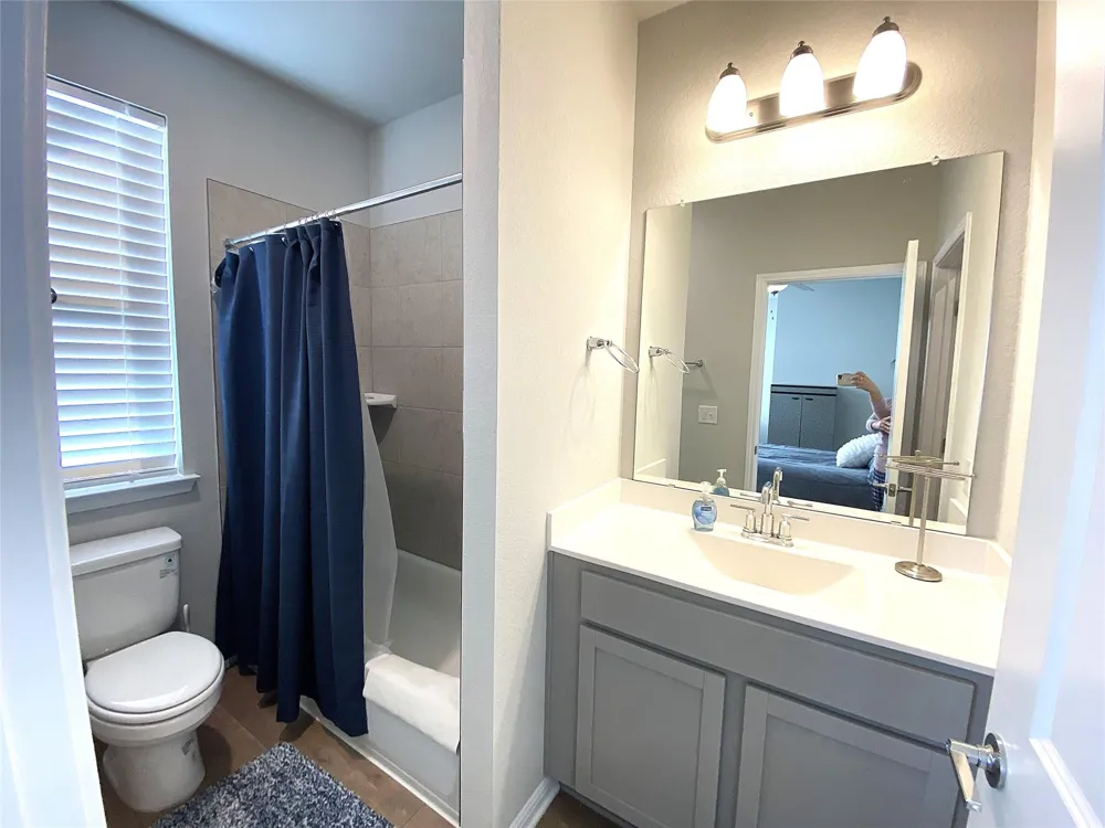 9015 Cattle Baron Path #1802 Austin, TX 78747