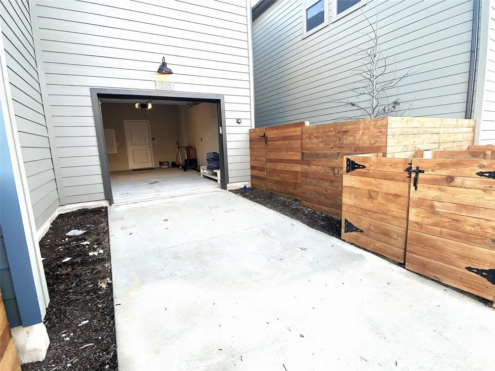 9015 Cattle Baron Path #1802 Austin, TX 78747
