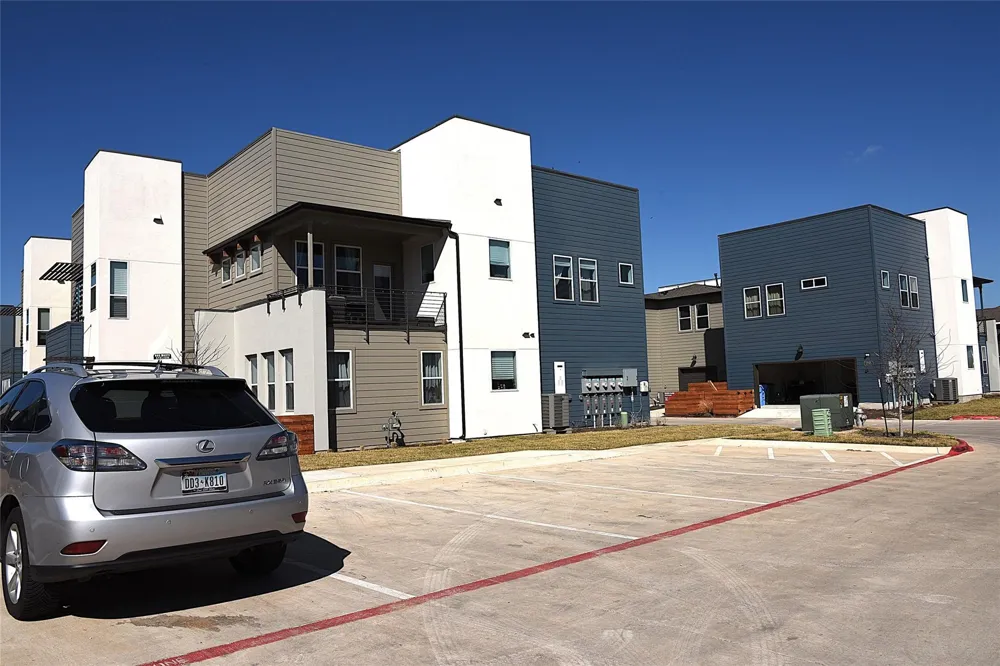 9015 Cattle Baron Path #1802 Austin, TX 78747