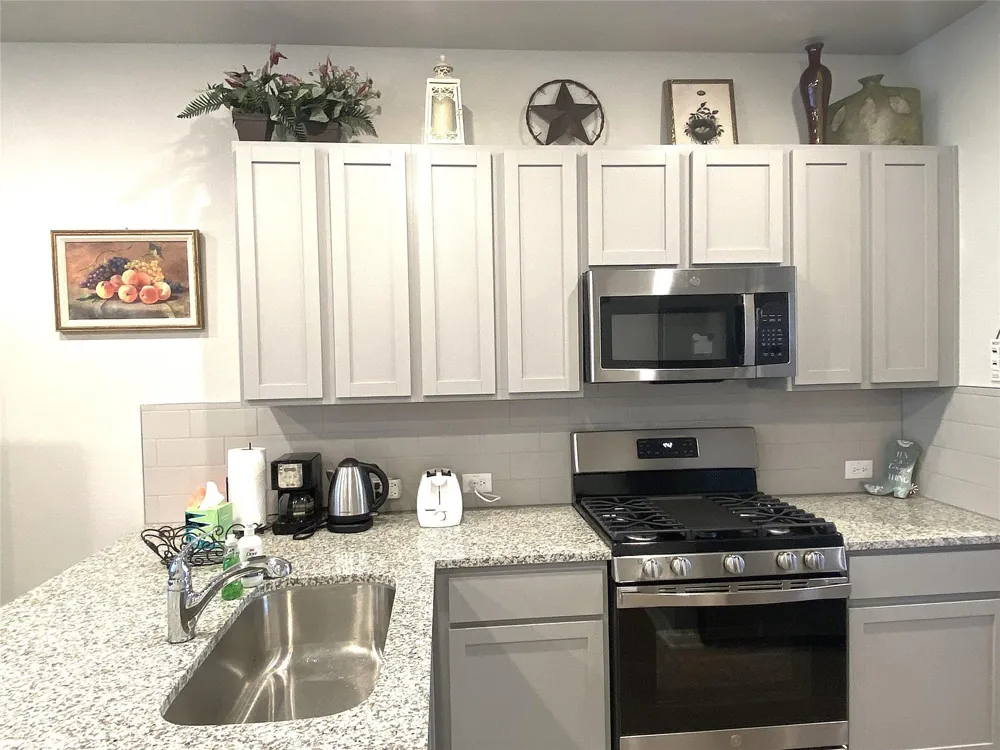 9015 Cattle Baron Path #1802 Austin, TX 78747