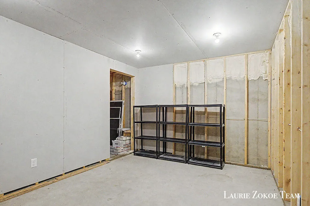 16740 24th Avenue Coopersville, MI 49404