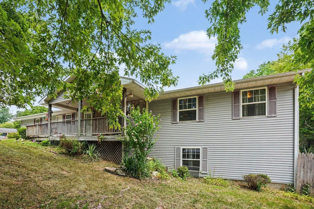 1946 Nazareth Road Kalamazoo, MI 49048