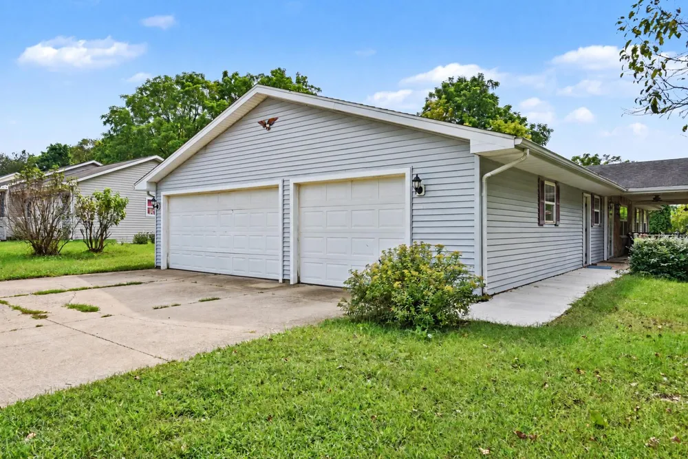 1946 Nazareth Road Kalamazoo, MI 49048