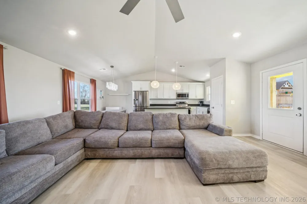 2152 E 430 ROAD Adair, OK 74330