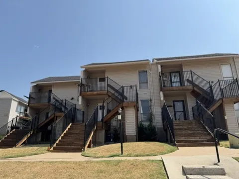 121 Falconhead W #D