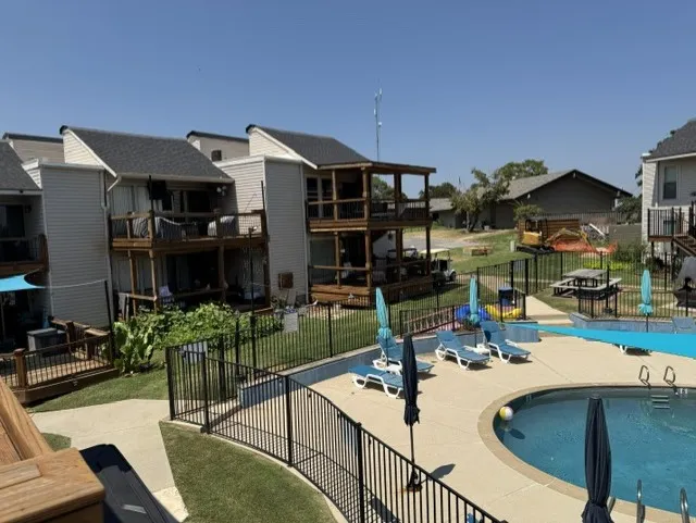 121 Falconhead W #D Burneyville, OK 73430