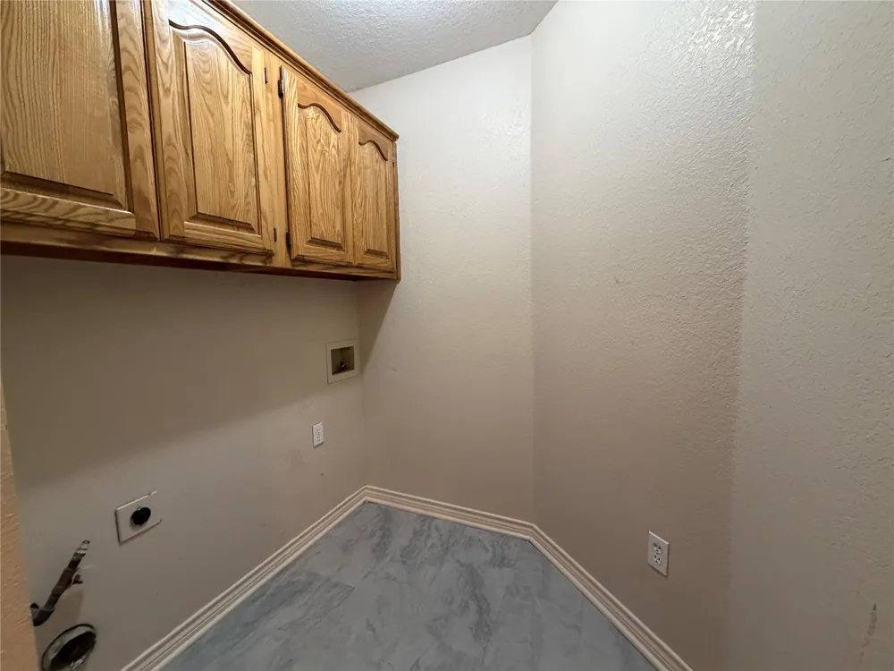 9203 S 73rd East Avenue Tulsa, OK 74133