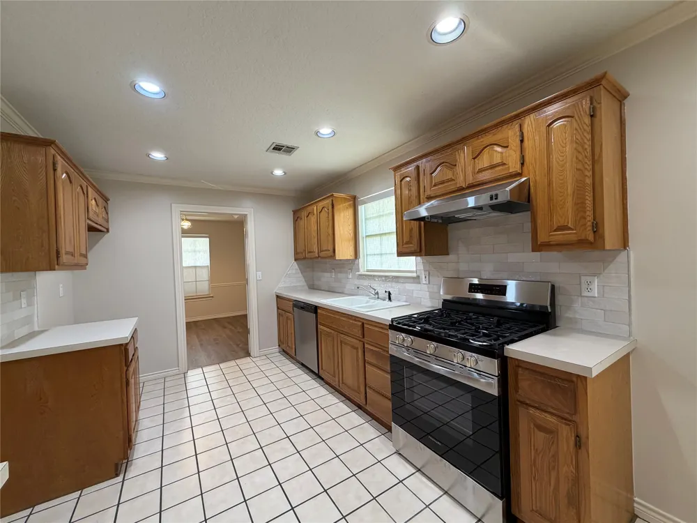 9203 S 73rd East Avenue Tulsa, OK 74133