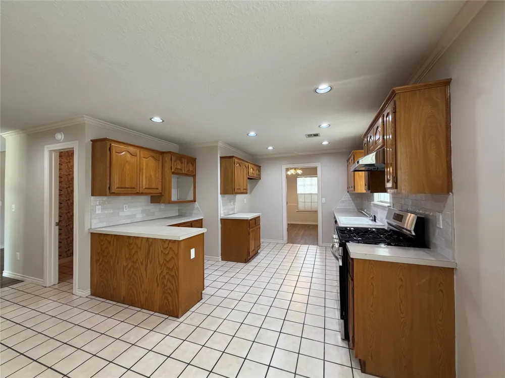 9203 S 73rd East Avenue Tulsa, OK 74133