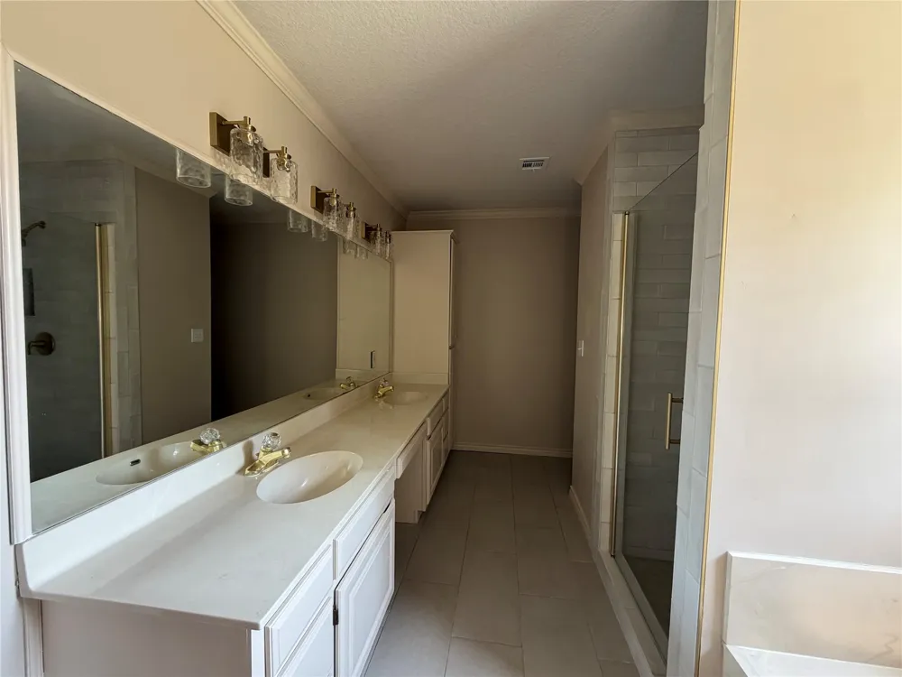 9203 S 73rd East Avenue Tulsa, OK 74133